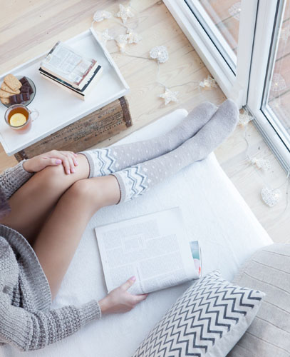 Relaxing in a Cluttered House